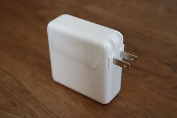 [新品未使用] Apple純正 67W USB-C Power Adapter ACアダプタ MKU63AM/A A2518