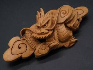 【394】木彫 龍 ブローチ アクセサリー TIA