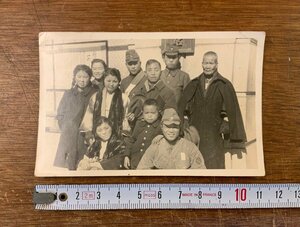 LL-7885 ■送料込■ 陸軍 軍人 家族写真 写真 古写真 軍服 旧日本軍 ミリタリー 古書 印刷物 戦前 レトロ /くYUら