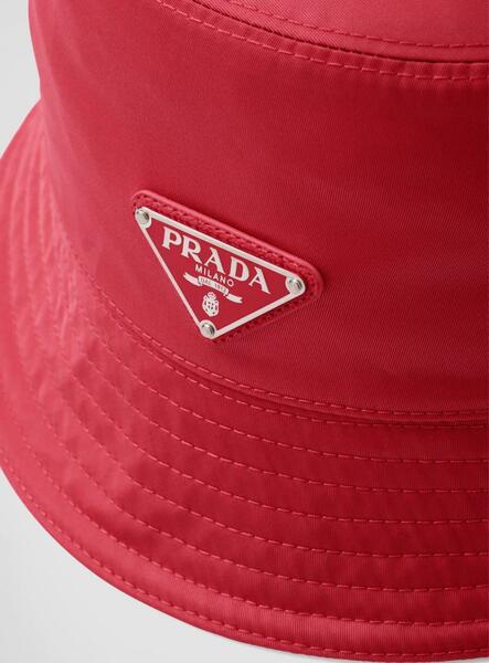 PRADA NYLON BUCKET HAT RED “XLサイズ”