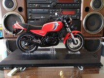 アオシマ 完成品バイク GSX1100S KATANA 完成品とRZ250yspの中古2台セット 12スケール_画像7
