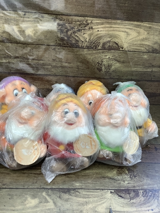 七人の小人 ぬいぐるみの値段と価格推移は？｜4件の売買データ