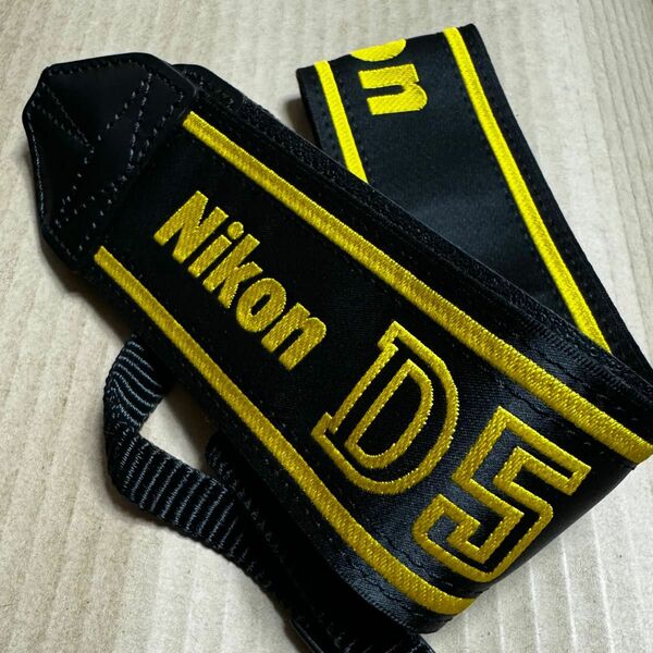 ニコン D5付属のストラップ イエロー ブラック Nikon② 値下げ交渉可能品