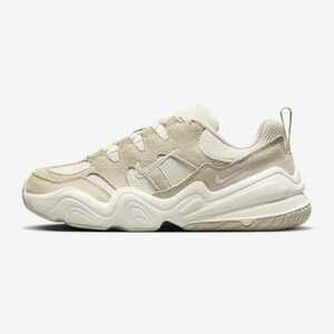 ナイキ NIKE エアテック　25.0 ベージュ　美品