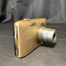 Nikon COOLPIX S3300 ゴールド コンパクトデジタルカメラ バッテリー1個 充電器 付き 動作確認済み ニコン クールピクス デジカメ_画像3