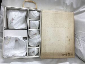 refle03【未使用保管品】香蘭社 茶器 茶器セット 5客 急須 湯呑み 菊柄 菊 茶器揃 菊小紋 レトロ 食器 【現状品】