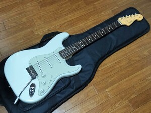 フェンダー　Fender MIJ　Traditional2 60s stratocaster 日本製　2023年製