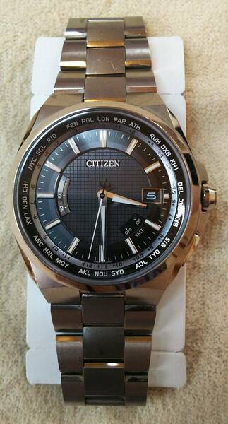 【CITIZEN CB0120-55E アテッサ 電波ソーラー チタン ダイレクトフライト H145】