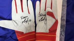  Japan ham Fighter z district ... player autographed batting glove 