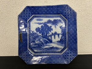 蔵出し　A2　古伊万里　伊万里焼　染付　皿　八角皿　風景画　骨董品　美術品　約20㎝×約20㎝　工芸品　現状品