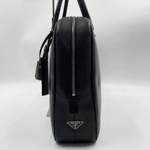 1円【美品・希少!】PRADA プラダ ビジネスバッグ ブリーフケース ハンド レザー 本革 ブラック 黒 三角ロゴプレート A4◎ 大容量 メンズ_画像4