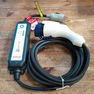 ( control number 23051786) Nissan leaf charge cable 29690 3NK5E AZEO for approximately 7.5m 200V used good goods 2017 year made selling out 