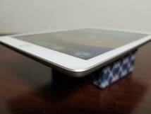 726 良品 iPad 第5世代, 9.7inch A9 / 2GB / 32GB Silver Wi-Fiモデル バッテリー91％ 充電回数188回 MP2G2 J/A A1822 Apple タブレット_画像8