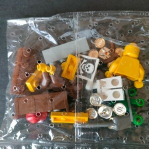 未開封 LEGO 南海の勇者シリーズ 6235 海賊の埋蔵金 組み立て説明書なし オールドレゴ 海賊 猿 宝箱 フィグの画像2