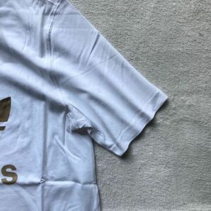 格安送料 Mサイズ 新品 adidas originals アディダスオリジナルス 半袖 Tシャツ 白 迷彩 カモ ホワイト スポーツウェア ランニング GN1855の画像3