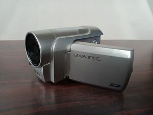 SDデジタルム－ビ－カメラ、DV130、手のひらサイズ完動品