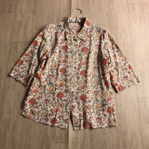 100 jpy start 0 VINVERT Van veil three . association LIBERTY Liberty blouse made in Japan floral print 