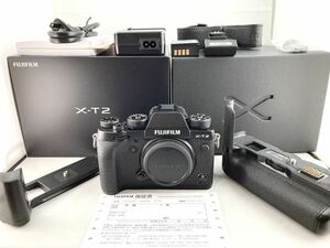 美品　FUJIFILM X-T2 3000ショット未満　パワーブースターグリップ等おまけ