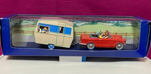 【Tintinタンタン車】LA TRIUMPH HERALD ET SA CARAVANE 1/43