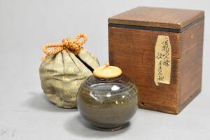 【英】A1286 時代 唐物茶入 時代箱 中国美術 朝鮮 茶道具 茶器 骨董品 美術品 古美術 時代品 古玩