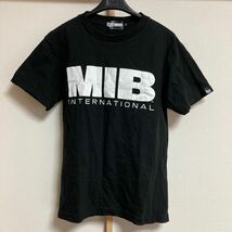 【美品】BOUNTY HUNTER×MIB バウンティーハンター×メンインブラック コラボTシャツ ブラック Sサイズ_画像1