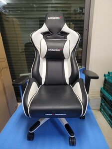 ※一部地域送料込※ AKRACING エーケーレーシング ゲーミングチェア