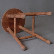 03083 古い丸椅子 / 木製スツール チェア 古家具 古道具 アンティーク ヴィンテージ 昭和レトロ_画像9