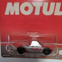 ホットウィール PREMIUM セブンイレブン限定 MOTUL DATSUN 620 レッド&グレー未開封_画像2