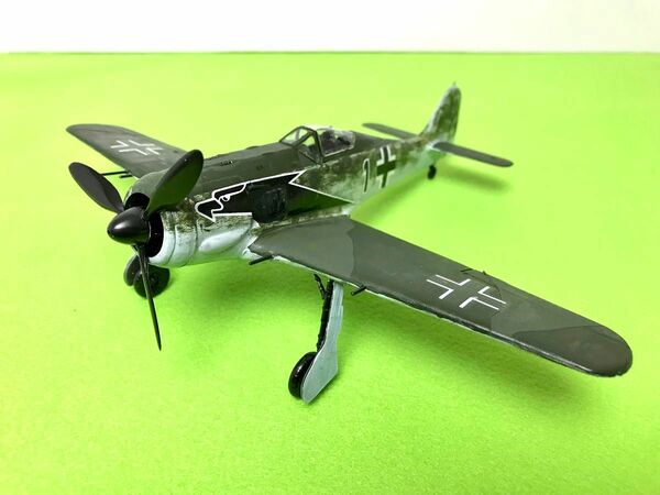 ミリタリープラモデル　完成品　モノグラム　1/48 フォッケウルフ Fw 190