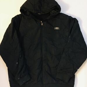 ビッグサイズ アンブロ UMBRO US XL 裏フリース ナイロン 中綿ジャケット 中綿パーカー ブラックの画像2