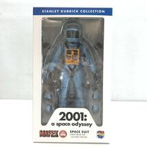 ☆未使用品☆ MEDICOM TOY メディコムトイ フィギュア 2001年宇宙の旅 MAFEX SPACE SUIT LIGHT BLUE Ver. アクションフィギュア No.090_画像1