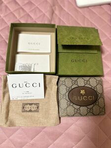 Gucci グッチ ネオ ヴィンテージ GGスプリーム 二つ折り財布