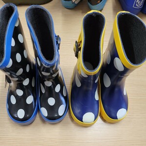 Kids boots 2 pairs set 2