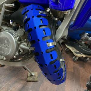  chamber guard blue YZ125 YZ125X YZ250X KX65 KX85 KX100 YZ80 YZ85 CR85 RM85 CRM250R CRM250AR RMX250R DT230 Lanza DT200WR CR125