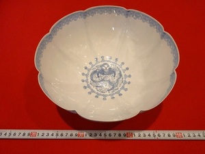 Art hand Auction Rarebookkyoto Large Thin Bowl Famous Porcelain of Jingdezhen China Boxed, Painting, Japanese painting, Flowers and Birds, Wildlife