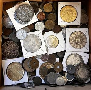 古銭　大量　外国 コイン　日本　銀貨　まとめて　約1256g