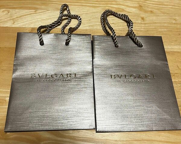 ブルガリ ショップ袋2個 ショッパー BVLGARI 紙袋　ブランド