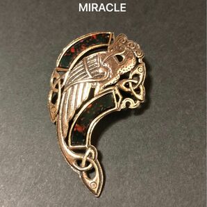 MIRACLE ミラクル ヴィンテージ ブローチ アゲートガラス イギリス製　刻印あり　ピーコック　孔雀