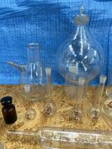 ガラス製メスフラスコ実験器具 メートルグラス 液量計 ビーカー メスシリンダー　いろいろアソート20点以上_画像2