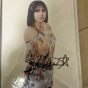 女子プロレス　スターダム　星来芽依　直筆サイン入りポートレート