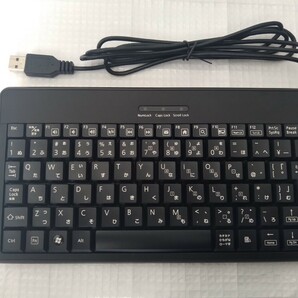 美品！ELECOM USBコンパクトキーボード TK-FCM006BK コンパクトと記載ありますが実際は超コンパクトです！の画像2