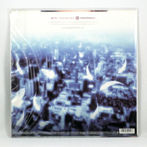 【未開封・2002年】　中島美嘉　RESISTANCE／HEAVEN ON EARTH　レコード　アナログ　12インチ　LP_画像2