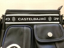 H【美品】カステルバジャック CASTELBAJACK ボディ ショルダーバッグ ポケット マルチカラー ブラック 本革 レザー ブランドバッグ 現状品_画像2