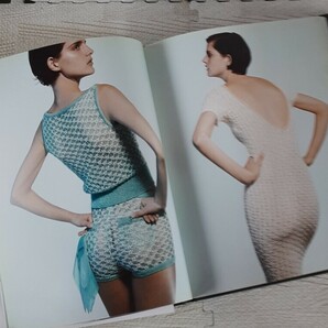 CHANEL 1997 春 夏 コレクション カタログ 本 レトロ 資料 写真 シャネル ファッション 誌 資料 ヴィンテージの画像4