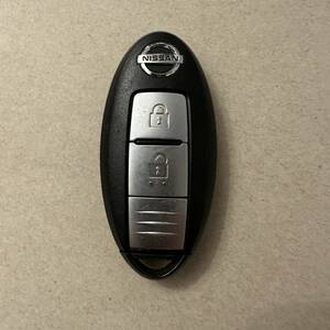 NV350 Caravan 2 button original smart key 1505