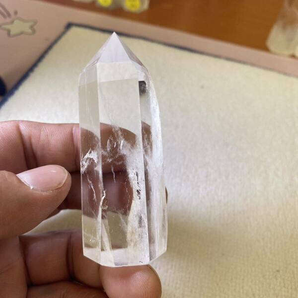 ブラジル産白い 水晶クラスター 能量六角柱　(幸運水晶原石)A10