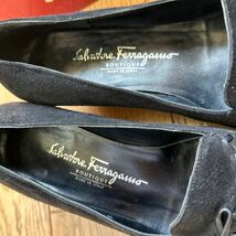 サルヴァトーレ・フェラガモ Salvatore Ferragamo■リボン パンプス ハイヒール スエード レザー ６D 約23㎝■黒ブラック系■_画像3