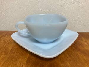 50s beautiful goods Fire King cup & saucer az light charm C&S mug milk glass Vintage America 50 period 