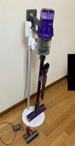 ★ダイソンdyson digital slim fluffy SV18FF 掃除機　ハンディ　コードレスクリーナー