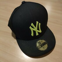 ニューエラ キャップ 野球帽子 59FIFTY ヤンキース ニューヨークヤンキース　NEW ERA 61.5cm　ブラック蛍光イエロー_画像1